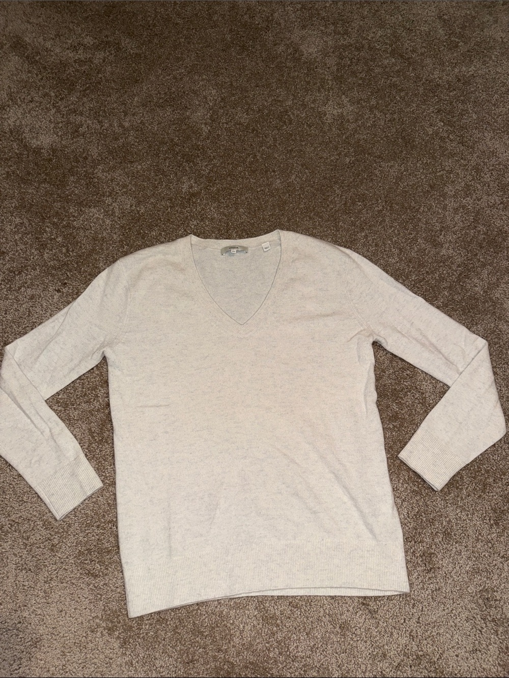Vince Cashmere V-Neck Pullover Sweater XXS 100% Cashmere. B8